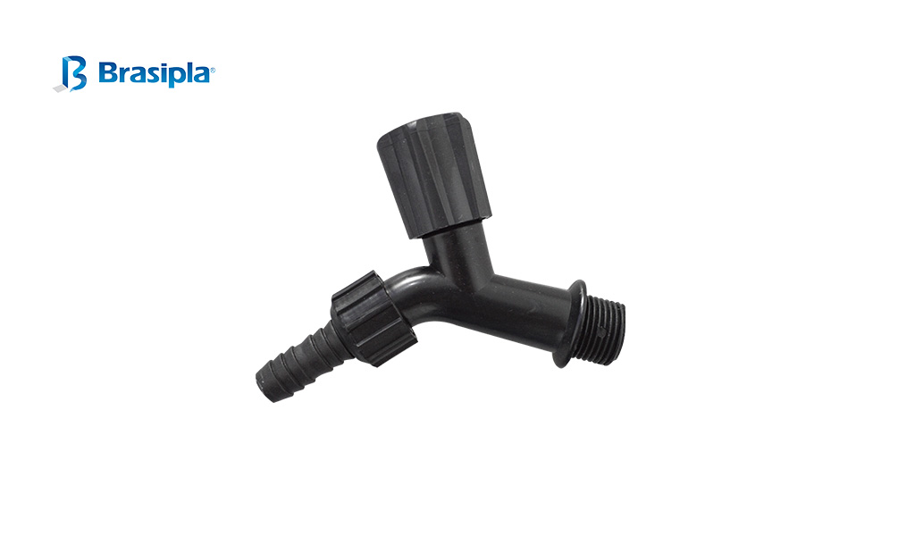 TORNEIRA BRASIPLA PLASTICA P/JARDIM 1/2” COR PRETO.