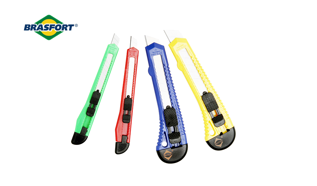 ESTILETE BRASFORT PLAST C/TRAVA 18MM