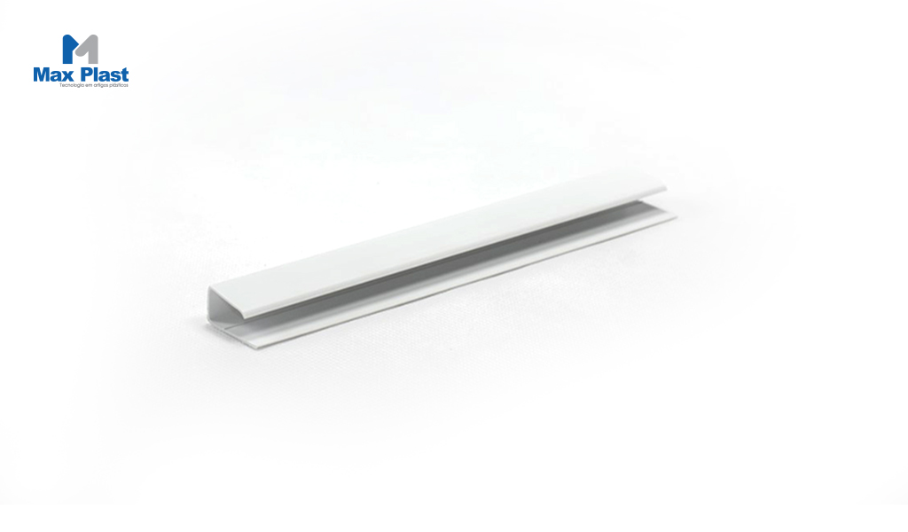 ARREMATE MAXPLAST PVC (U) P/FORRO 6 METROS BRANCO