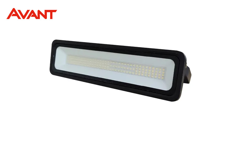 REFLETOR AVANT LED FACCIATA 20W NA COR PRETO - 6500K LUZ BRANCA - 100 LUMENS / W