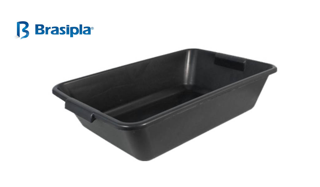 CAIXA BRASIPLA PLASTICA P/MASSA TAMANHO GRANDE 19 LITROS COR PRETO.